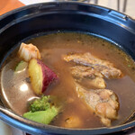 Fureai Hiroba Resutoran - 骨つきチキンとゴロゴロ野菜のスープカレー