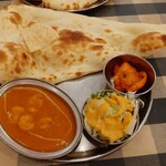 SURAJ 長居店 - チーズナンセット(プレーンナンに変更)980円