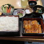 うなぎ金箱 - 蓋を開ければパラダイス