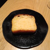 ラ・ボンヌターブル - 