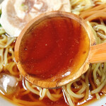 Iitomo - 鶏系醤油スープ。