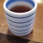 Senkyuuhyaku Hachijuugo Nen Sougyou Tomakomai Shinise Yakiniku Kongouen - 食後に温かいお茶