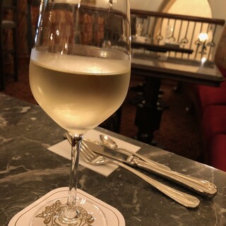 マゼランズ・ラウンジ_1