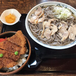 Toiya - 肉そばとミニカツ丼(1,100円)