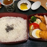 芳味亭 - 洋食弁当2750円