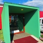 どうみても”ラーメン店”には見えない建物「麺’ｓたぐち」