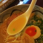 麺’s たぐち - 濃厚なれどアッサリとした絶品のスープ