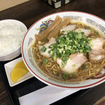 Shimashou - 特盛中華そば・ごはん♪