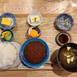 Kanazawa Robata Gyokaijin - いくら丼定食