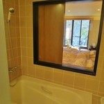 ホテル四季彩 - 和洋室のバスから。。。