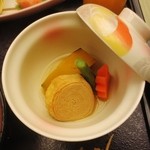 ホテル四季彩 - 湯波の煮物