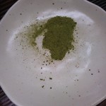 遊里庵 - 抹茶塩（卓上に常備の七味、塩、抹茶塩から）（H24.10.31撮影）