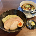 らぁ麺 紫陽花 - 醤油つけ麺 豚鶏ちゃーしゅー