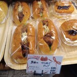 ベーカリー Roti - 黒酢のからあげドック