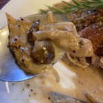 伊太利亭 - ★平日ランチセット（1100円税込）★若鶏のカチャトラ風　※ソース