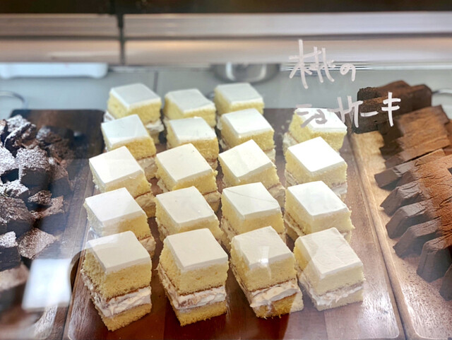Sweets Works アラベスク舎 南草津 カフェ ネット予約可 食べログ