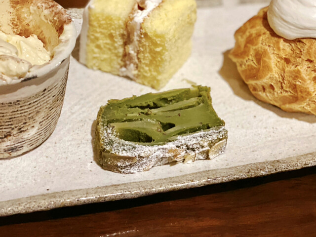 Sweets Works アラベスク舎 南草津 カフェ ネット予約可 食べログ