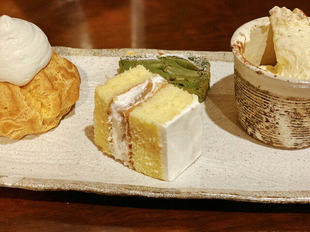 Sweets Works アラベスク舎 南草津 カフェ ネット予約可 食べログ