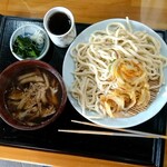 いこいこ - 肉汁うどん大盛かき揚