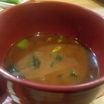 晴のちカツ - 味噌汁　赤だし 　おかわり150円