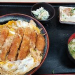 御食事処勝美 - カツ丼定食大盛り900円