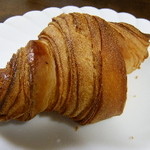 ブランジェリーショコラ - クロワッサンよく焼いています。