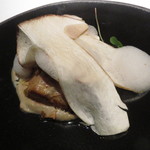 フロリレージュ - フォアグラと生セップ茸、シトロン・キャビアを散らして1