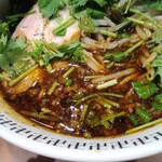 スパイス・ラー麺 卍力 - スパイス パクチー ラー麺1030円(税込)
      