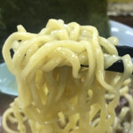 家系ラーメン まこと家 - 酒井製麺，麺固め