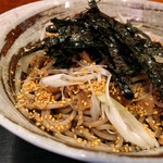 マツノ屋 - ラー油蕎麦（麺アップ）