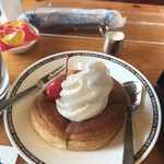 Komeda Kohi Ten - 選べるデザートセットA 790円　でらたっぷり＋200円