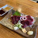 Juuichi Ya Honten - 馬刺し