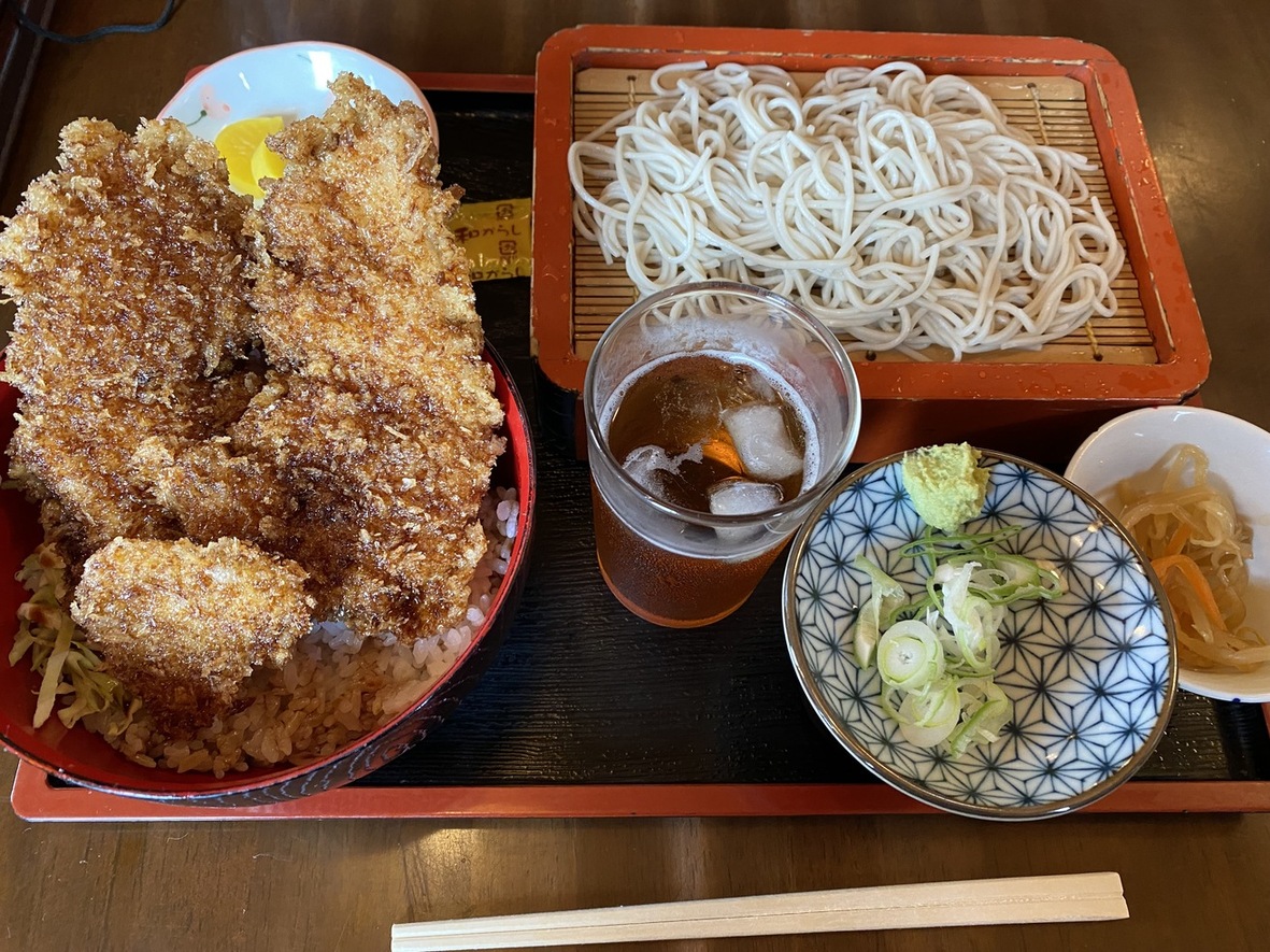 新亀本店 （しんかめほんてん） - 片貝/かつ丼 | 食べログ 新亀本店 (片貝/かつ丼)