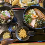 蕎麦 天ぷら 結庵 - 2021年8月。鳥中華とミニネギトロ丼。