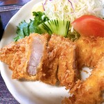 とんかつ屋 勝兵衛 - カツの断面