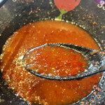 元祖トマトラーメンと辛麺とトマトもつ鍋 三味 - 中辛スープ