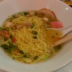 塩ラーメン　スター＆プラチナ - 和え玉を丼へ　最初の麺量より多いかも？