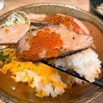 Torikamome - 炙り鴨丼 880円
                イクラのせ +280円、追加鴨肉 +380円、ミニ蕎麦に変更 +350円