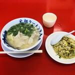 元祖ラーメン元長屋 - 豚骨セット半チャーハン　８００円