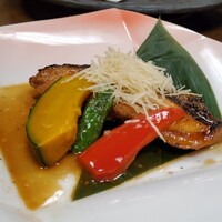 海鮮家 はこだて 本店 - 