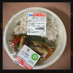 Sebun Irebun Toukyou Ika Shikadaibi Uinten - チキンと7種野菜のスープカレー赤米入り　498円