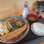 GOHAN-YA あたしんち - おまかせ(ホッケ)定食 1,000円(税込)