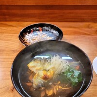 佳肴岡もと - お椀は福井県の鮎一夜干し、冬瓜