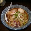 貝出汁らぁ麺 まるく - 醤油らぁ麺+味玉