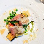 La Brianza - 届きたてホッキ貝のサラダ。素揚げの夏野菜も美味しい。ホッキ貝がぷにぷにとやわらかい、今まで食べてきたホッキ貝は何だったの〜？？って思うくらい甘みある味わい美味しかったです(๑´ڡ`๑)