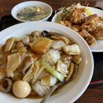 台湾料理 富祥 - ランチ
唐揚げ ＋ 中華飯 825円