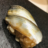 鮨 こしかわ - シンコの半身が二枚