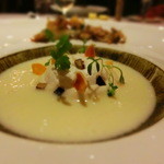 ラ・ベ - 百合根のグルーテ、　スープの完成だ