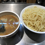 大阪大勝軒 - つけ麺（中盛）　900円
      ※茹で上がり800g