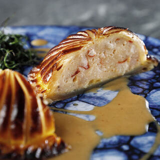 【arsのスペシャリテ】その日の食材でもてなすパイ包み焼き